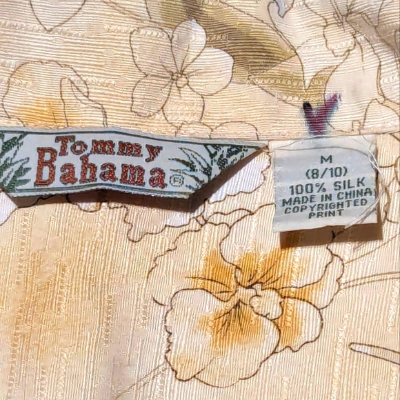 Tommy Bahama Women's M Silk Hawaiian Yellow Shirt - Picture 2 of 4
